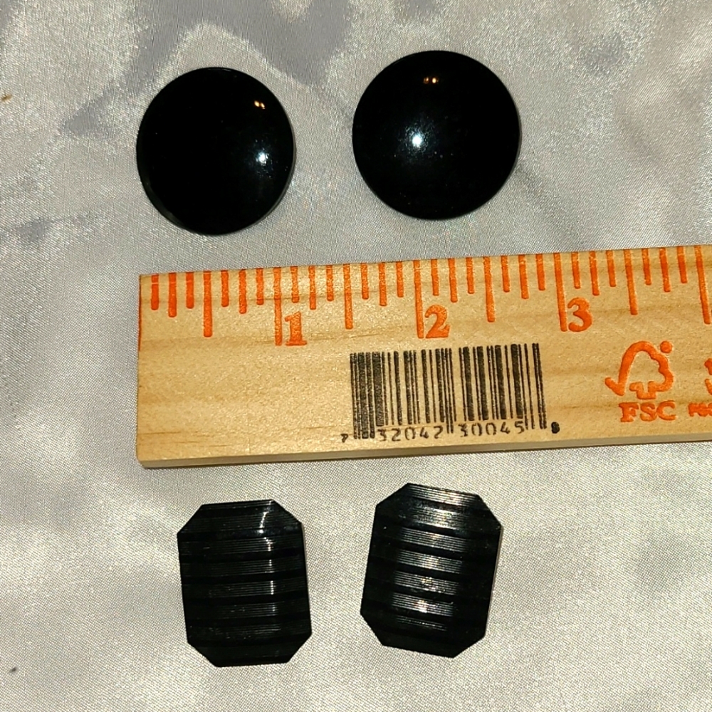 2 pair lot pierced earrings black emerald cut shape and round